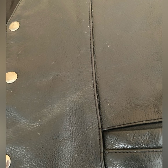 Harley-Davidson Men’s XL Black Leather Vest Pins Patches Motorcycle Biker - Picture 16 of 16